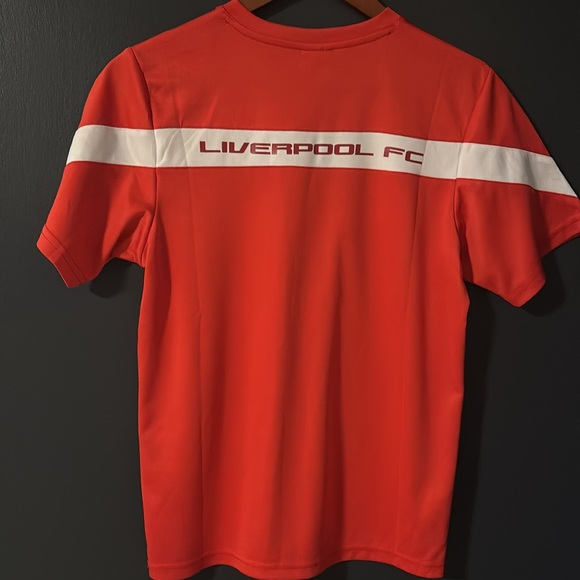 Liverpool FC jersey - Picture 4 of 4